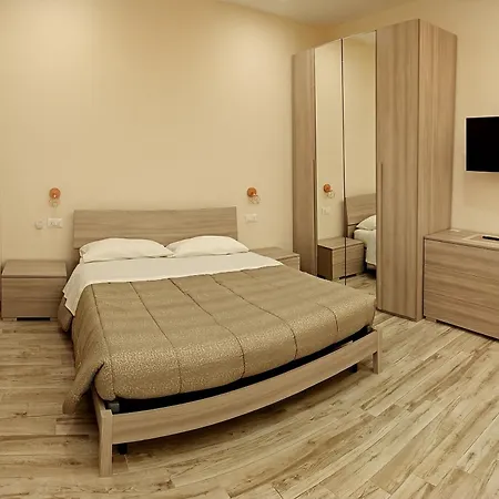 Daisy ゲストハウス 3*